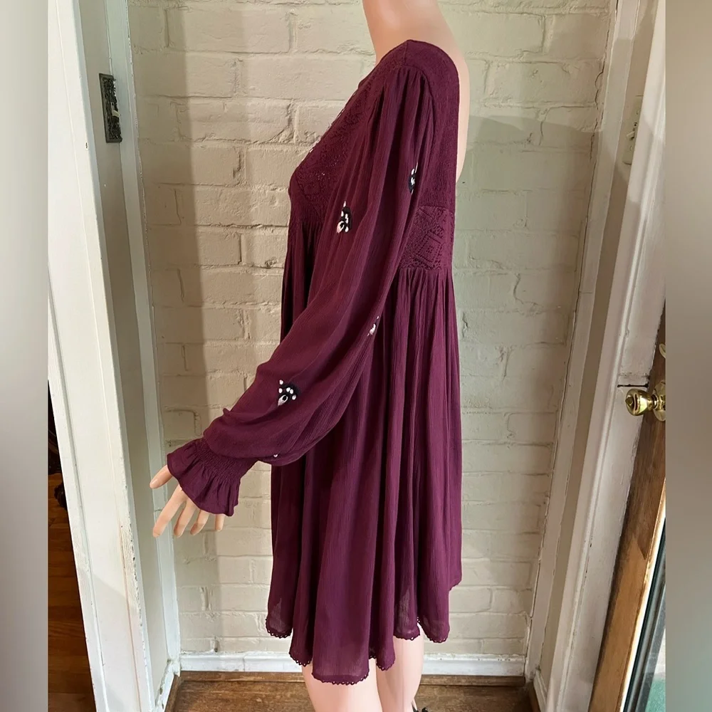 Free People size Small burgundy purple flowy embroidered boho flowy dress